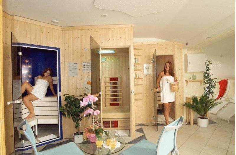 רדשטאדט Hotel Gasthof Brueggler מראה חיצוני תמונה