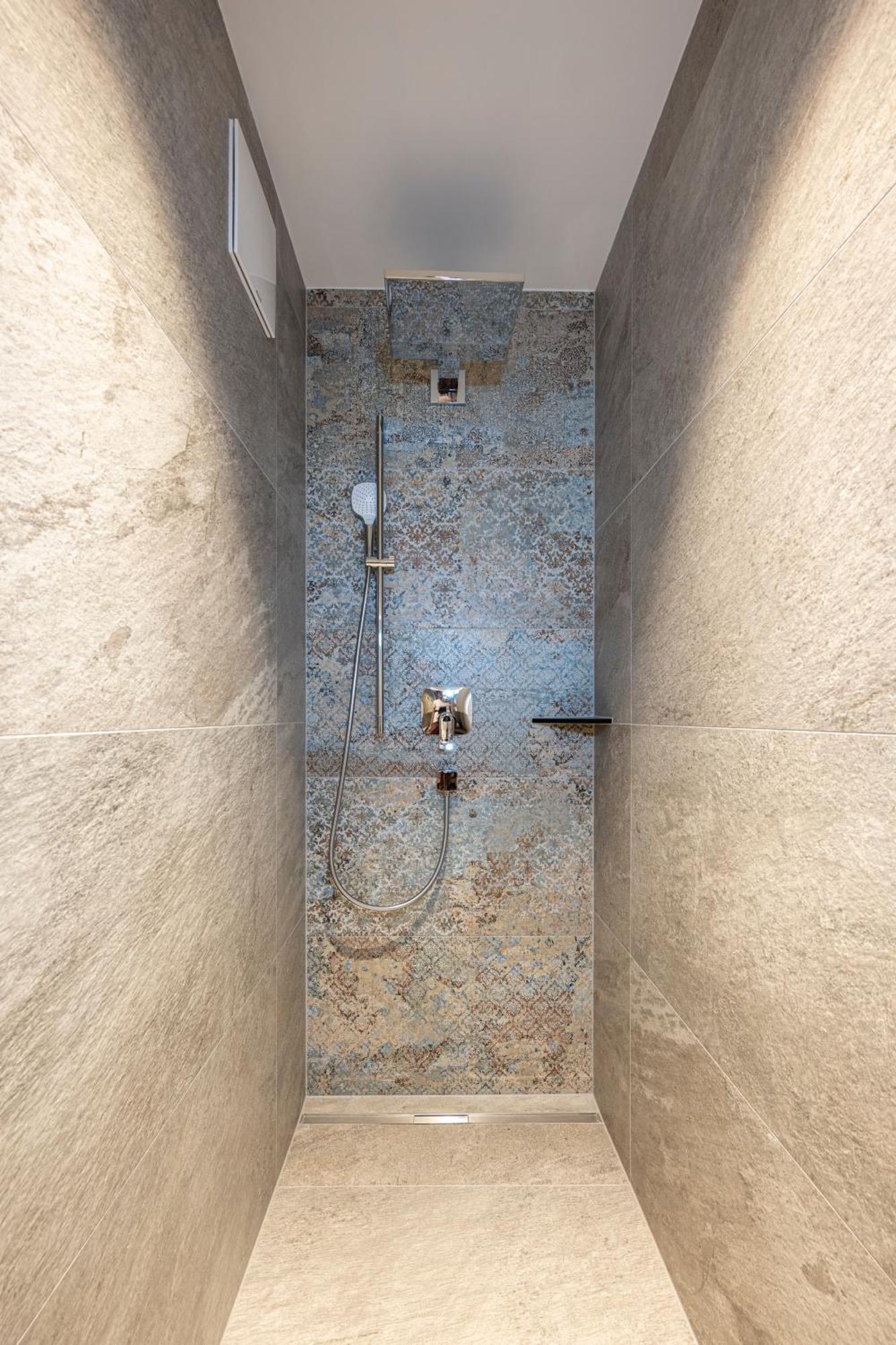 רדשטאדט Hotel Gasthof Brueggler מראה חיצוני תמונה