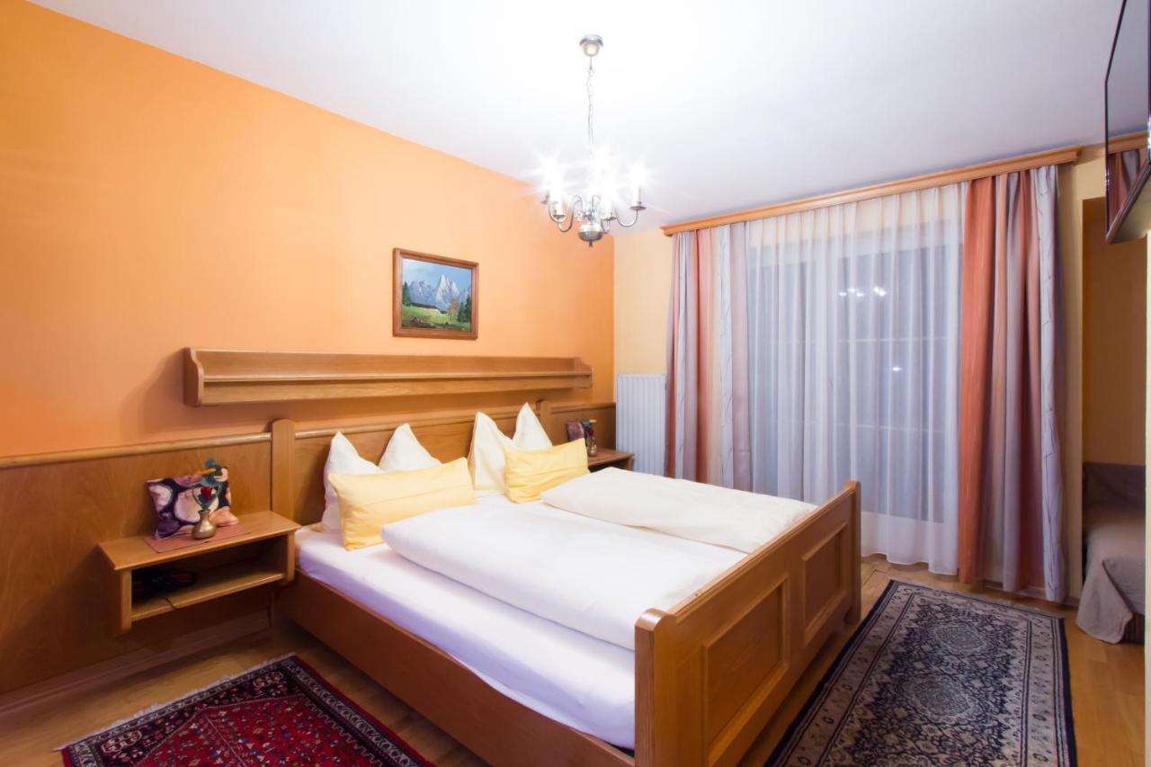 רדשטאדט Hotel Gasthof Brueggler מראה חיצוני תמונה